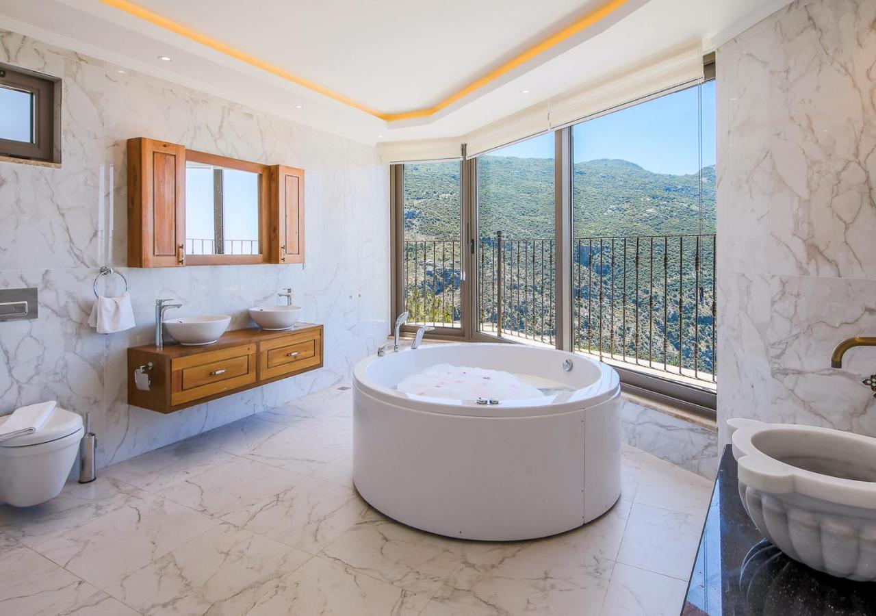 Villa 5 Sleeps 6 Isolated Pool See And Montain View-Villa Kartal Yuvasi Uzumlu  외부 사진