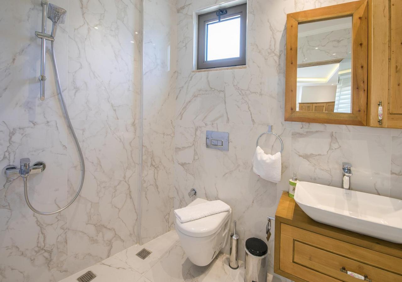 Villa 5 Sleeps 6 Isolated Pool See And Montain View-Villa Kartal Yuvasi Uzumlu  외부 사진