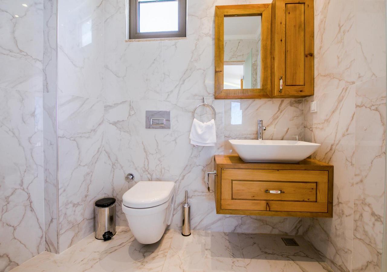 Villa 5 Sleeps 6 Isolated Pool See And Montain View-Villa Kartal Yuvasi Uzumlu  외부 사진